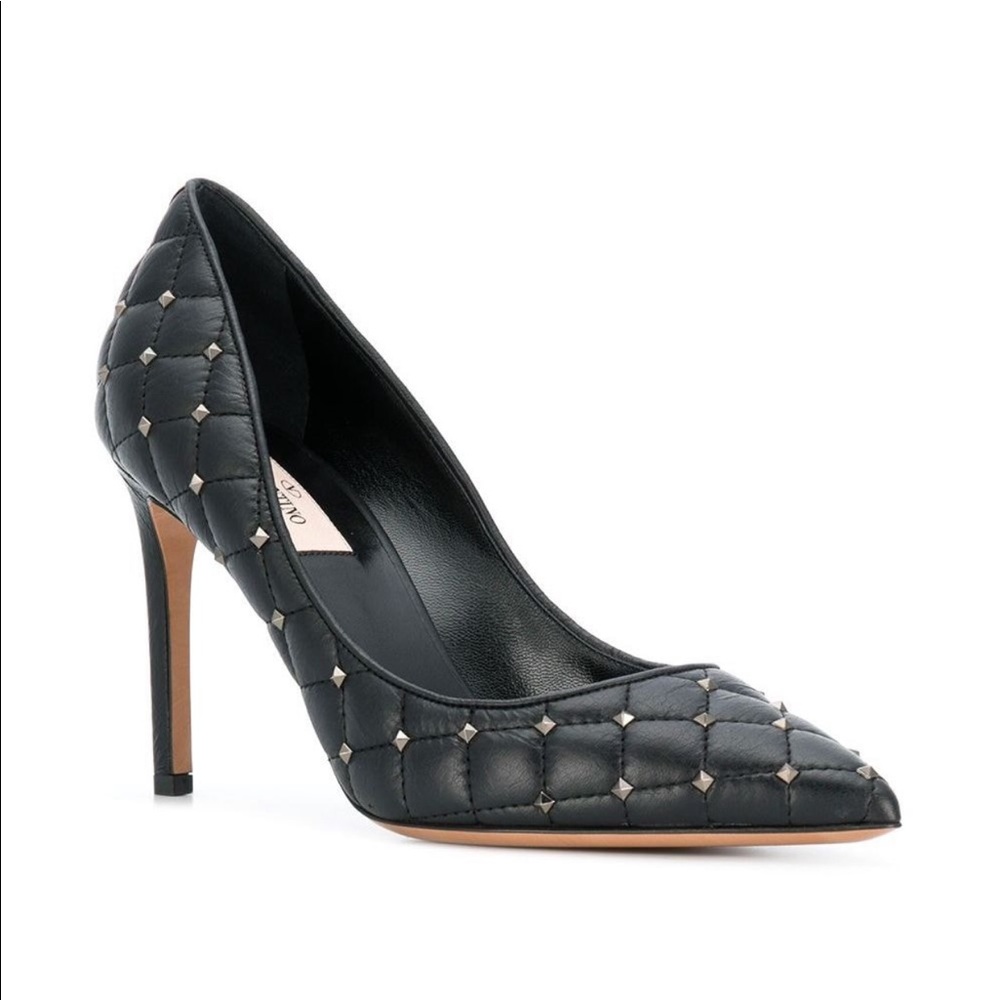 Valantino garavani quilted rockstud pumps